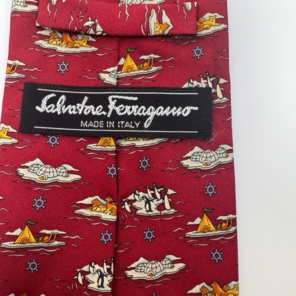 Salvatore Ferragamo Mens Silk Tie Red Arctic Penguin Polar Bear Igloo Italy
